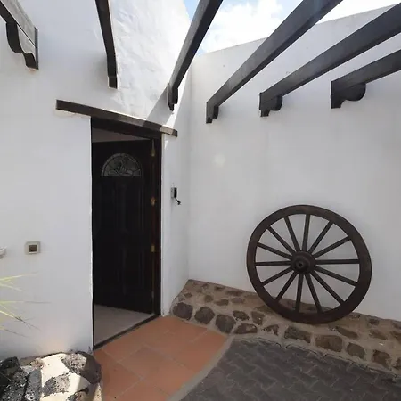 Sleeps 8 With Pool And Hot Tub Villa