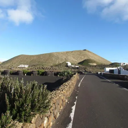 Sleeps 8 With Pool And Hot Tub * Conil