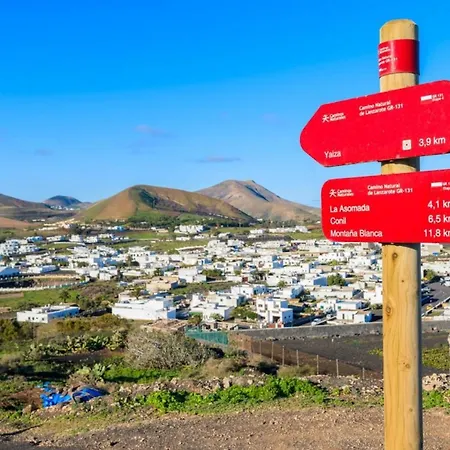 Sleeps 8 With Pool And Hot Tub * Conil