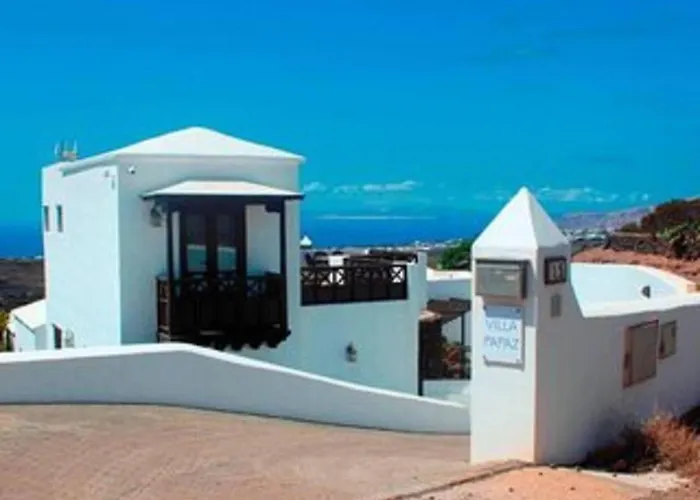 Villa Sleeps 8 With Pool And Hot Tub