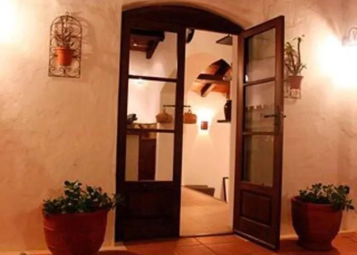 Sleeps 8 With Pool And Hot Tub Conil