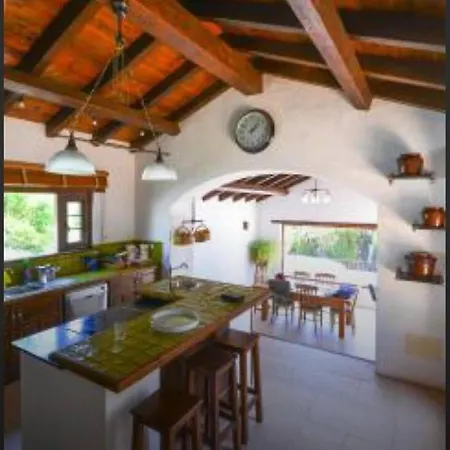 Sleeps 8 With Pool And Hot Tub ヴィラ