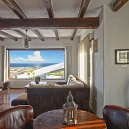 Sleeps 8 With Pool And Hot Tub Conil